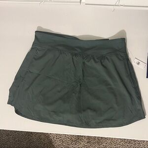 NWT Old Navy StretchTech Green Athletic Skirt size XL